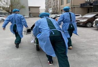 60多天没离开科室