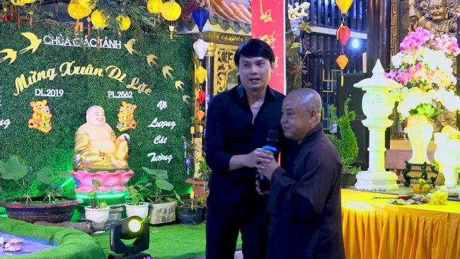nsut kim tieu long se xuong toc